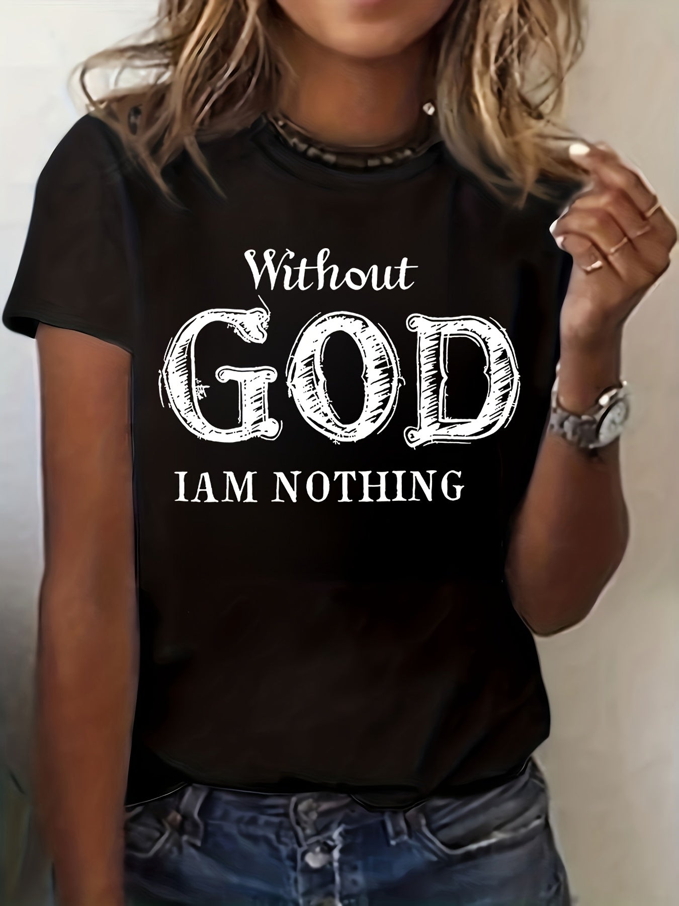 Women'S T-Shirt, with Its Simple Yet Refined Design, Is Crafted from Soft And Comfortable Fabric, Creating a Versatile Style That Perfectly Embodies a Woman'S Elegant Demeanor And Youthful Vitality.